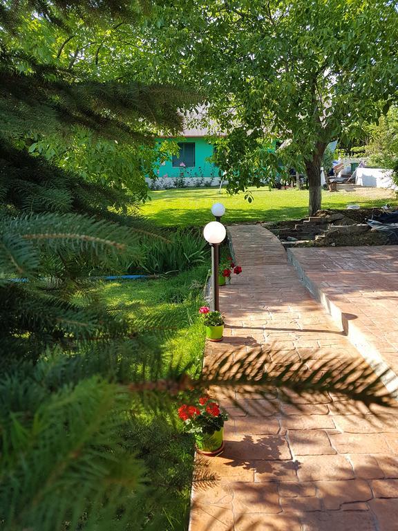 Camping Robinson Country Club Орадя Екстер'єр фото