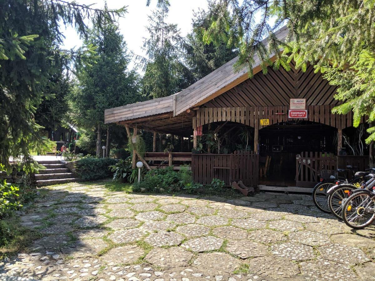 Camping Robinson Country Club Орадя Екстер'єр фото